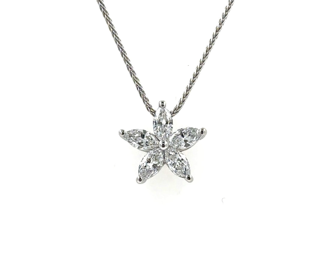 14K White Gold Lab Diamonds Flower Polished Pendant Necklace
PENDAN