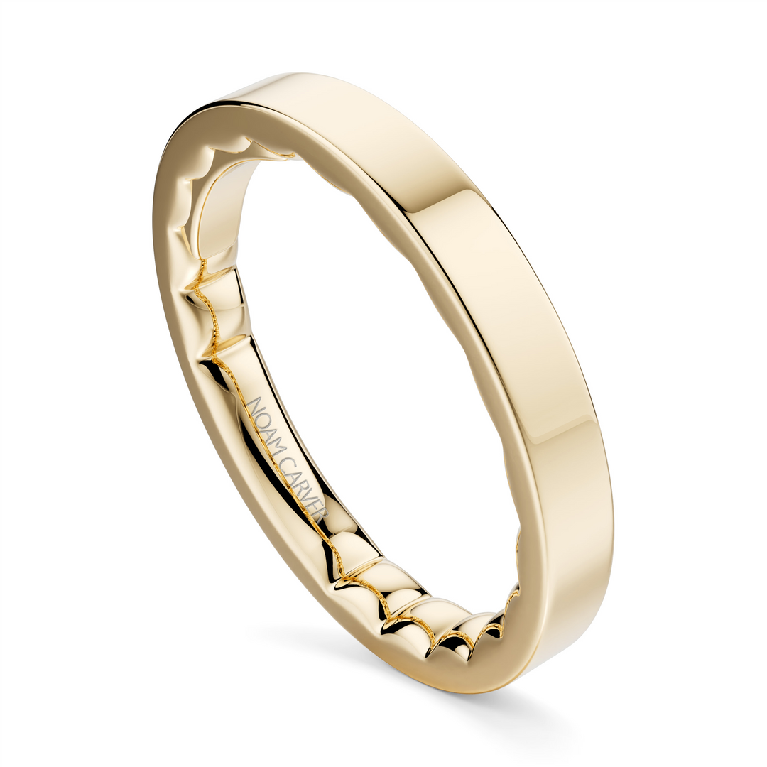 Lady's Yellow Gold Flat Band
Finish: Polished 
Top Width: 2.5mm
Rin