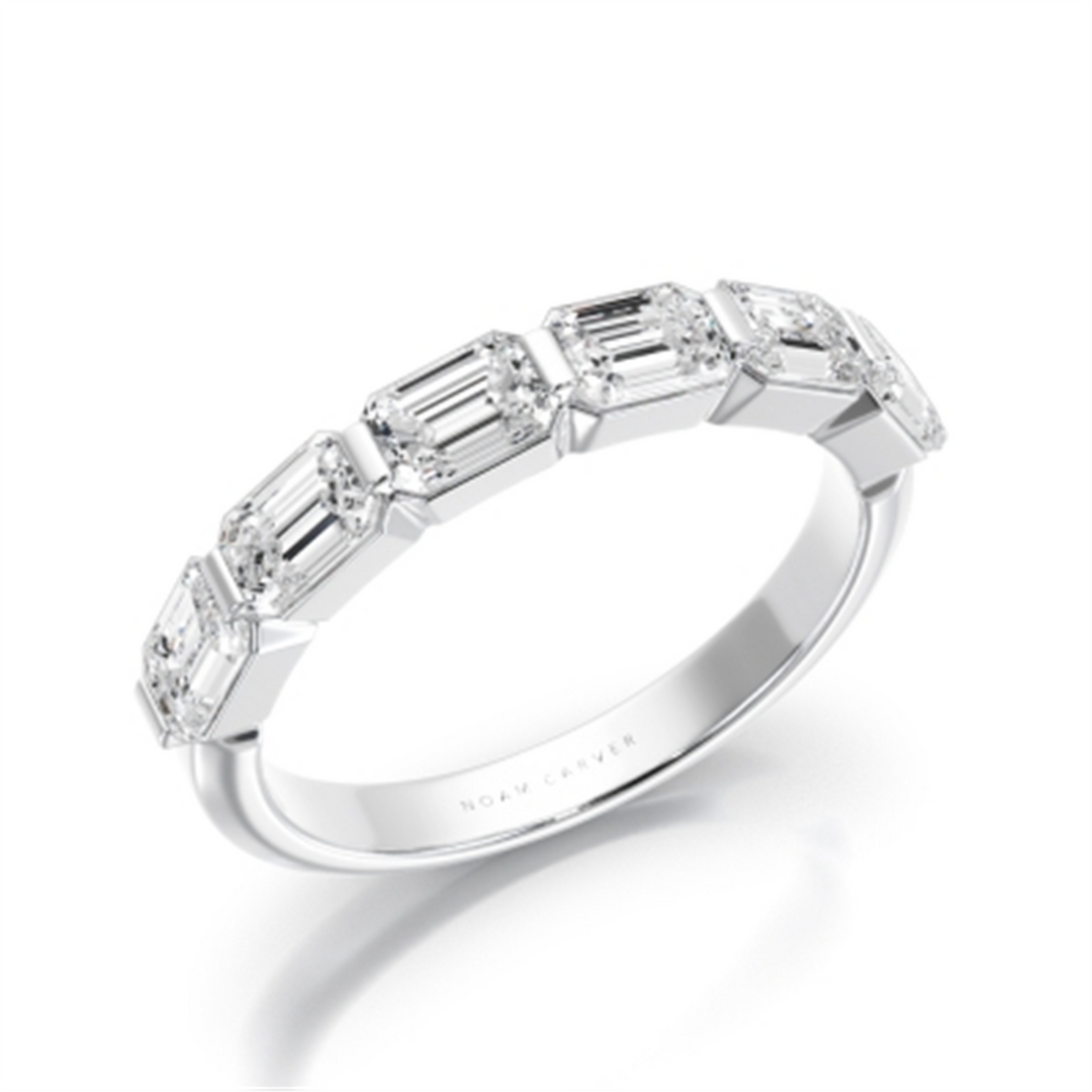 Lady's 14K White Gold Bar Set Lab Diamonds Band
Diamond Shape: Emerald