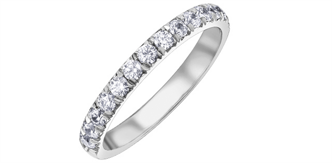 Lady's 14K White Gold Prong Set Diamonds Band
Diamond Shape: Round