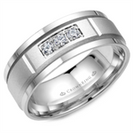 Load image into Gallery viewer, Men&#39;s Gold Bevel Diamond Band
