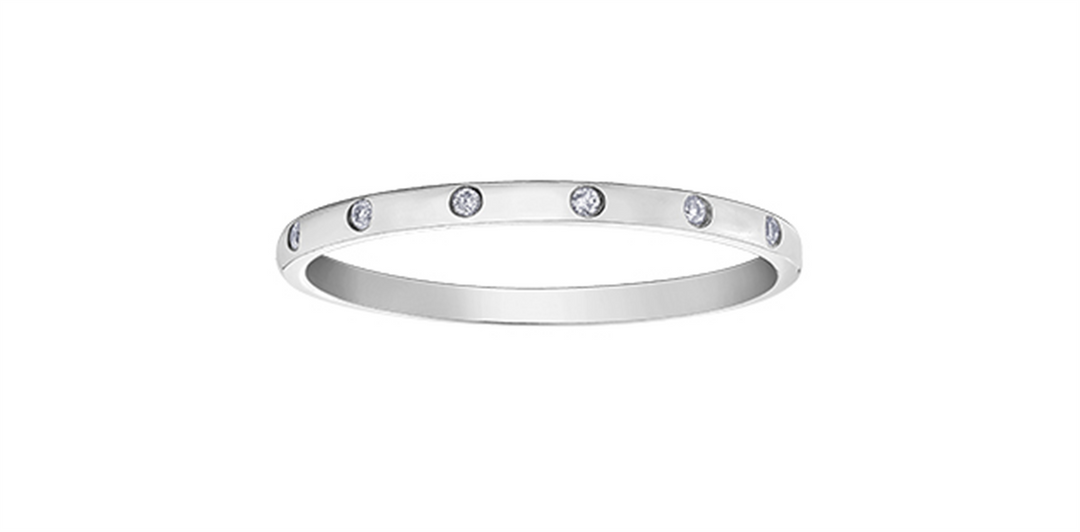 Lady's 10K White Gold Gypsy Set Diamonds Band
Diamond Shape: Round