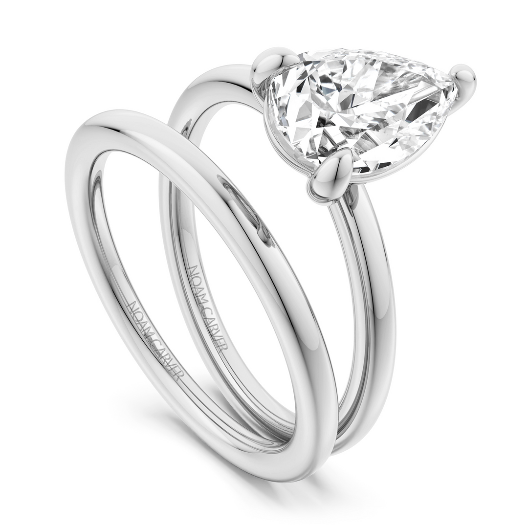 White Gold Solitaire Engagement Ring Mount
Fits Centre: 2.00ct Pear S