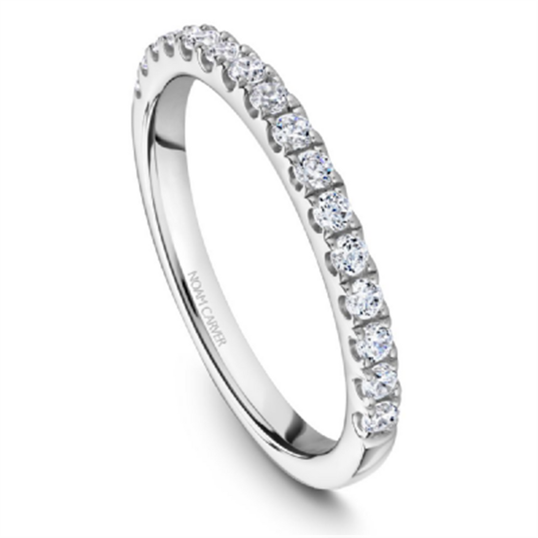 Lady's White Gold Prong Set Diamonds Band
Diamond Shape: Round