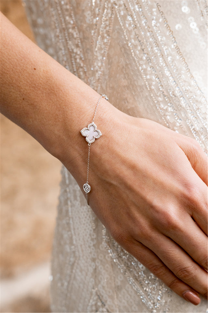 White Sterling Silver Flower Open Link Bracelet 
Top Width: 16mm
Len