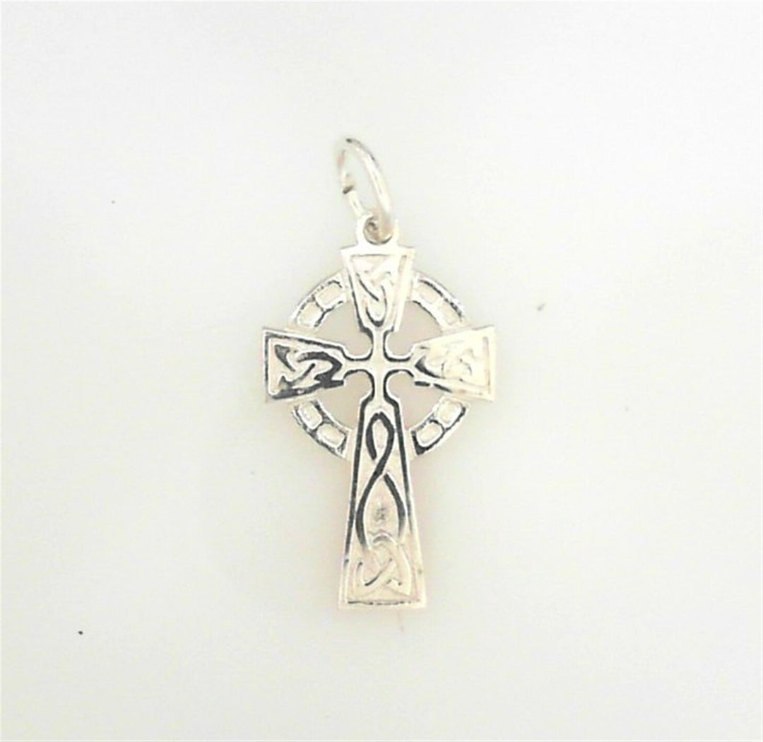 Sterling Silver White Celtic Cross Pendant 
Length: 29 mm
