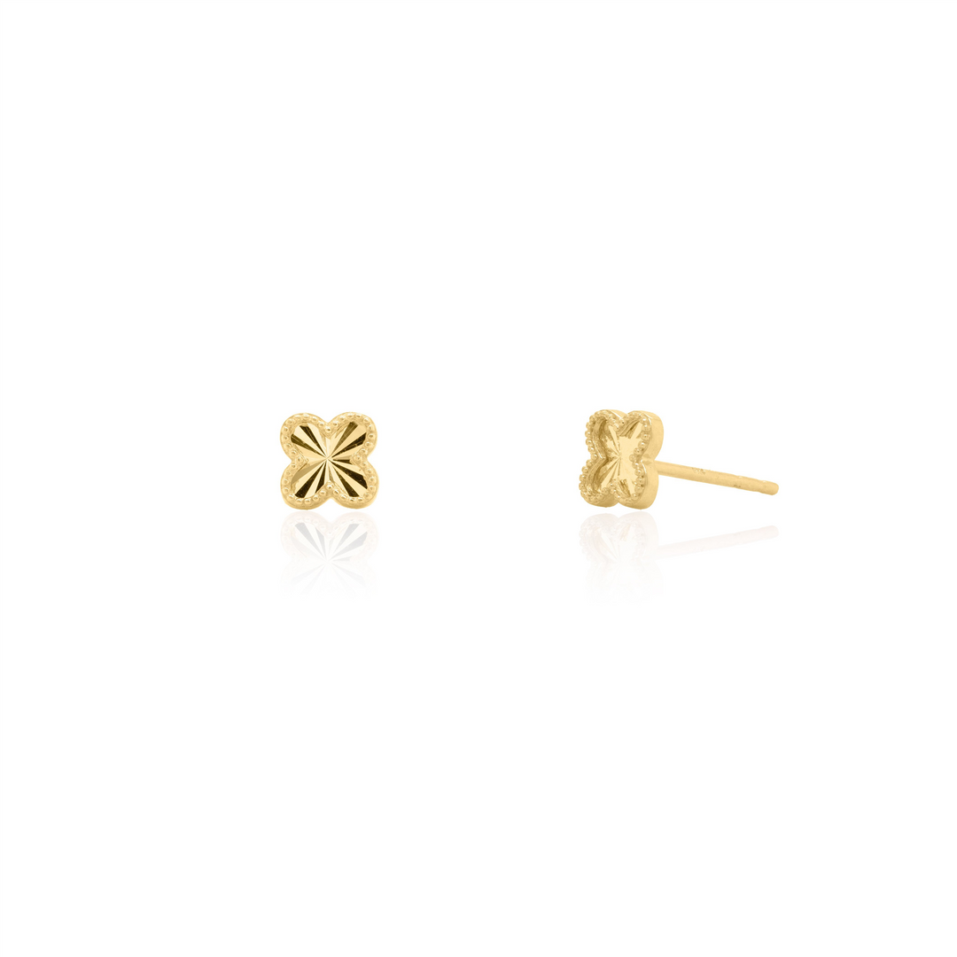 10K Yellow Gold Clover Stud Earrings 
 
Dimensions: 5.7mm x 5.7mm