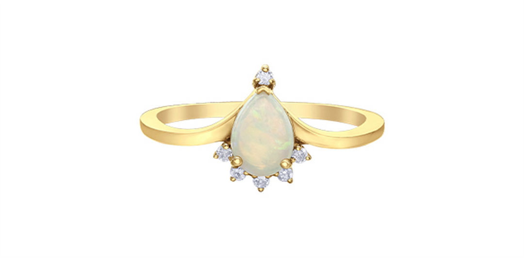 10K Yellow Gold Unique Opal and Diamonds Ring