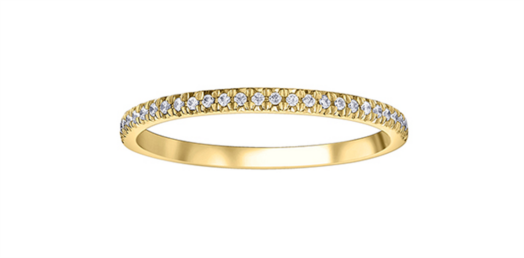 Lady's 10K Yellow Gold Prong Set Diamonds Band
Diamond Shape: Round