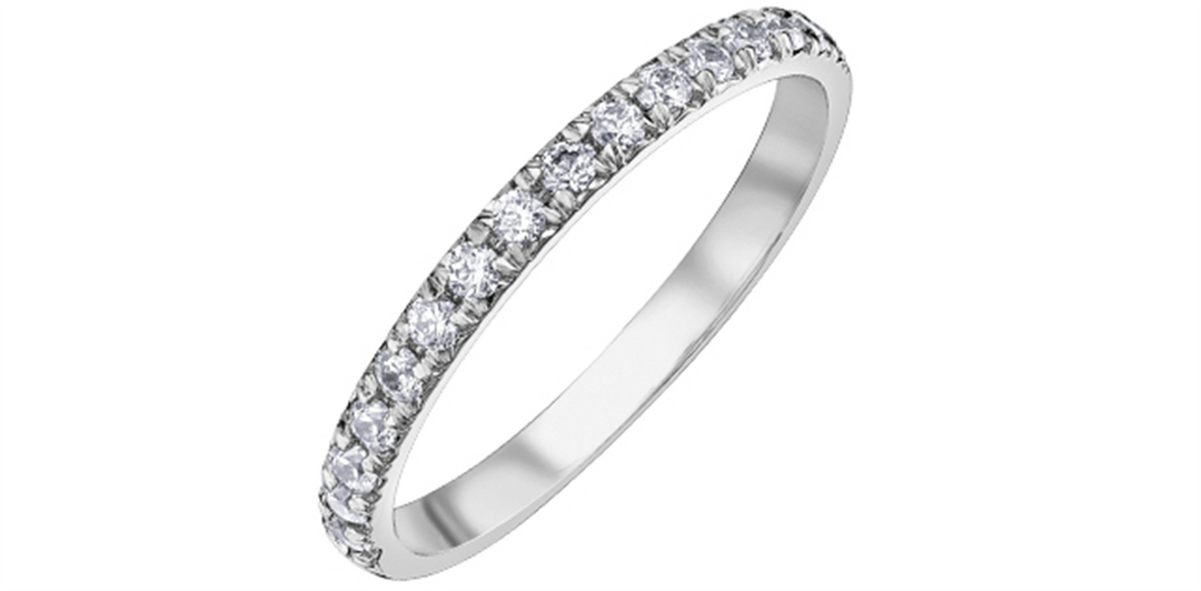 Lady's 14K White Gold Prong Set Diamonds Band
Diamond Shape: Round